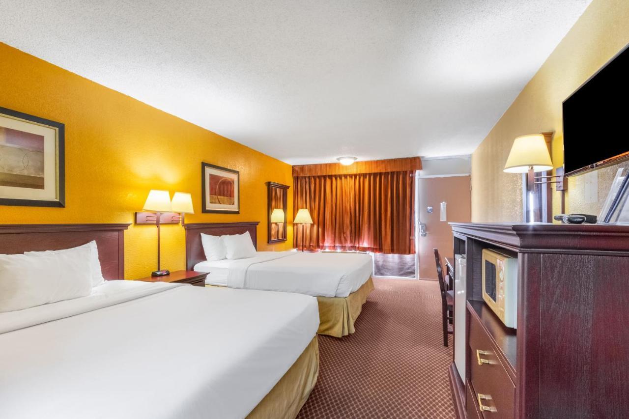 Americas Best Value Inn Of Елк Сити Екстериор снимка